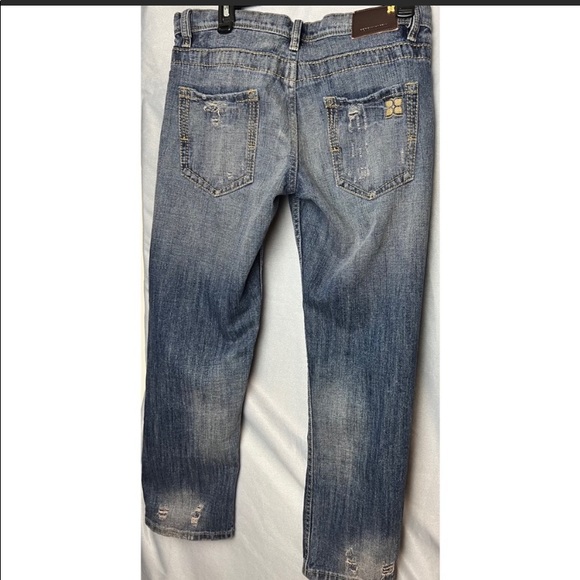 BCBG MaxAzria deconstructed boyfriend jeans, size 29. - Picture 7 of 7
